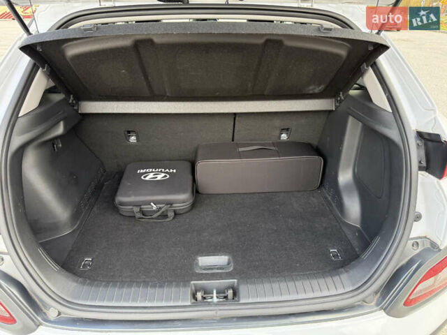 Хендай Kona, об'ємом двигуна 0 л та пробігом 117 тис. км за 17500 $, фото 28 на Automoto.ua