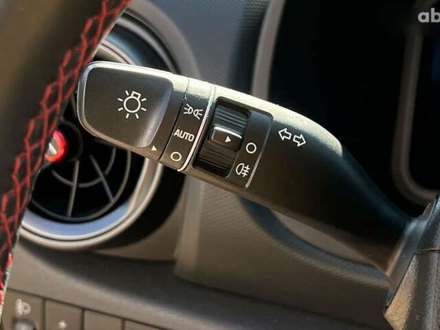 Хендай Kona, об'ємом двигуна 1.6 л та пробігом 17 тис. км за 25750 $, фото 23 на Automoto.ua