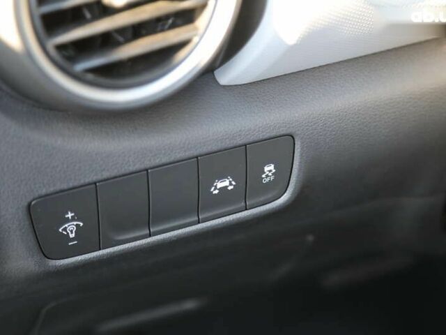 Хендай Kona, объемом двигателя 2 л и пробегом 90 тыс. км за 17000 $, фото 17 на Automoto.ua