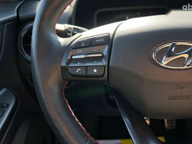 Хендай Kona, об'ємом двигуна 1.6 л та пробігом 17 тис. км за 25750 $, фото 16 на Automoto.ua