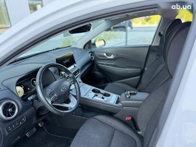 Хендай Kona, объемом двигателя 0 л и пробегом 98 тыс. км за 17200 $, фото 11 на Automoto.ua