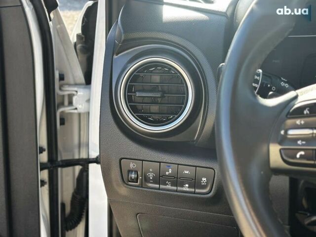 Хендай Kona, об'ємом двигуна 0 л та пробігом 53 тис. км за 15900 $, фото 25 на Automoto.ua