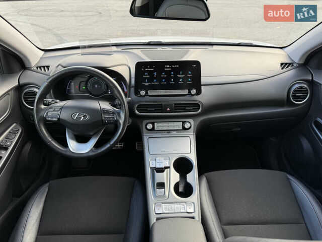 Хендай Kona, об'ємом двигуна 0 л та пробігом 117 тис. км за 17500 $, фото 25 на Automoto.ua