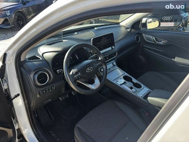 Хендай Kona, об'ємом двигуна 0 л та пробігом 53 тис. км за 15900 $, фото 24 на Automoto.ua
