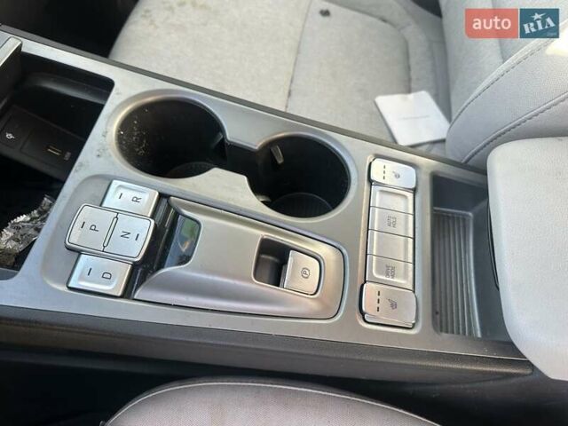 Хендай Kona, объемом двигателя 0 л и пробегом 66 тыс. км за 5700 $, фото 19 на Automoto.ua