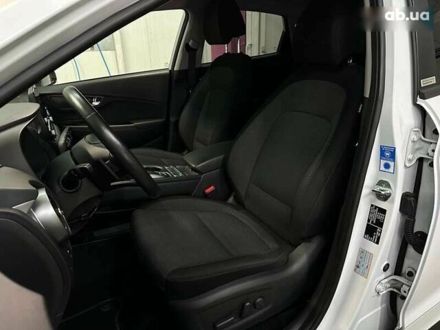 Хендай Kona, объемом двигателя 0 л и пробегом 108 тыс. км за 20600 $, фото 1 на Automoto.ua