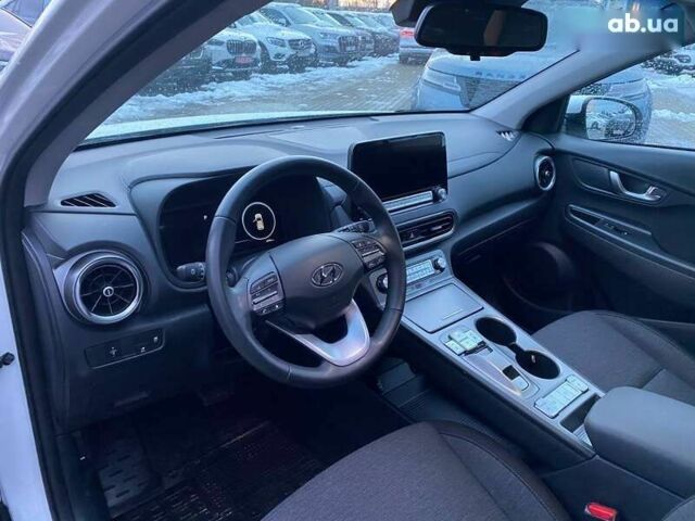 Хендай Kona, об'ємом двигуна 0 л та пробігом 6 тис. км за 18900 $, фото 8 на Automoto.ua