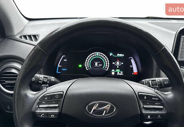 Желтый Хендай Kona, объемом двигателя 0 л и пробегом 111 тыс. км за 13950 $, фото 11 на Automoto.ua