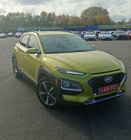 Желтый Хендай Kona, объемом двигателя 1.59 л и пробегом 72 тыс. км за 17400 $, фото 2 на Automoto.ua