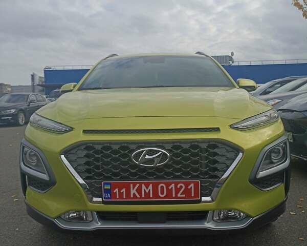 Желтый Хендай Kona, объемом двигателя 1.59 л и пробегом 72 тыс. км за 17400 $, фото 9 на Automoto.ua