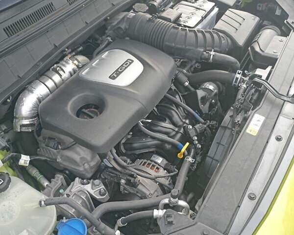 Желтый Хендай Kona, объемом двигателя 1.59 л и пробегом 72 тыс. км за 17400 $, фото 14 на Automoto.ua