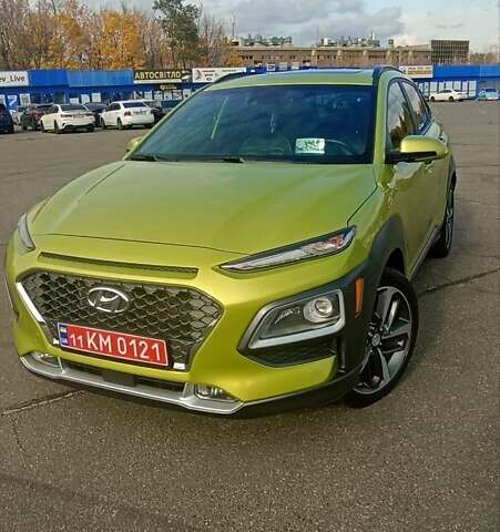 Желтый Хендай Kona, объемом двигателя 1.59 л и пробегом 72 тыс. км за 17400 $, фото 1 на Automoto.ua