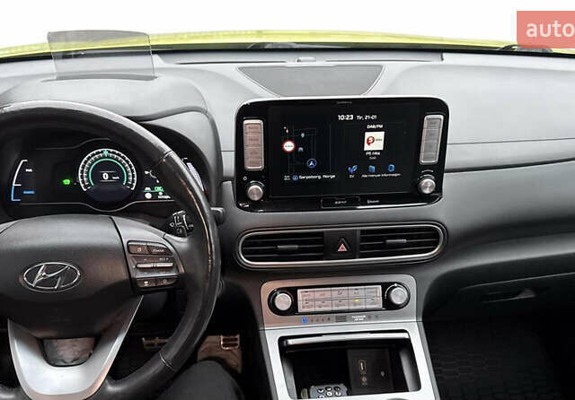 Желтый Хендай Kona, объемом двигателя 0 л и пробегом 111 тыс. км за 13950 $, фото 10 на Automoto.ua