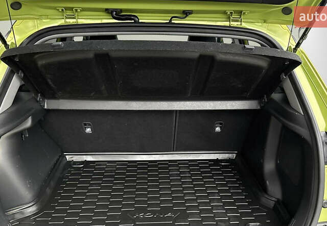 Желтый Хендай Kona, объемом двигателя 0 л и пробегом 111 тыс. км за 13950 $, фото 19 на Automoto.ua