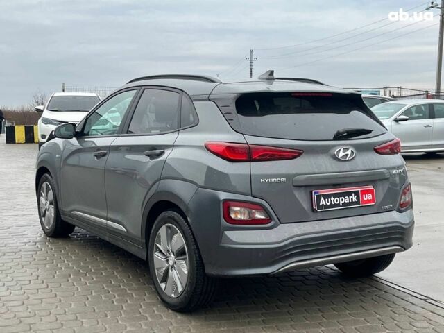 Серый Хендай Kona, объемом двигателя 0 л и пробегом 101 тыс. км за 16990 $, фото 43 на Automoto.ua