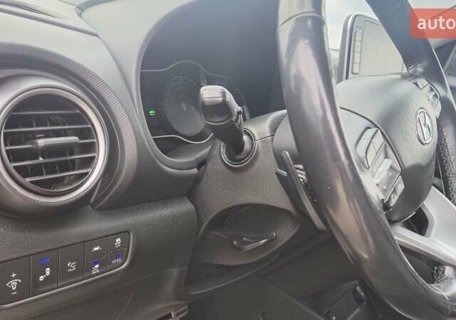 Сірий Хендай Kona, об'ємом двигуна 0 л та пробігом 177 тис. км за 15999 $, фото 37 на Automoto.ua