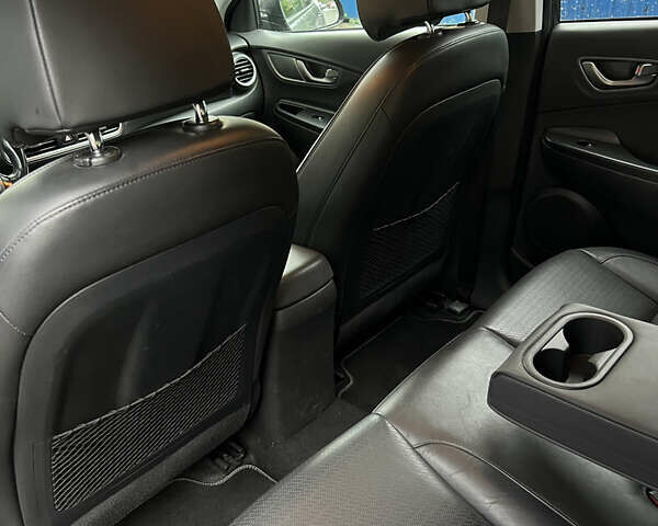 Сірий Хендай Kona, об'ємом двигуна 0 л та пробігом 113 тис. км за 17000 $, фото 37 на Automoto.ua