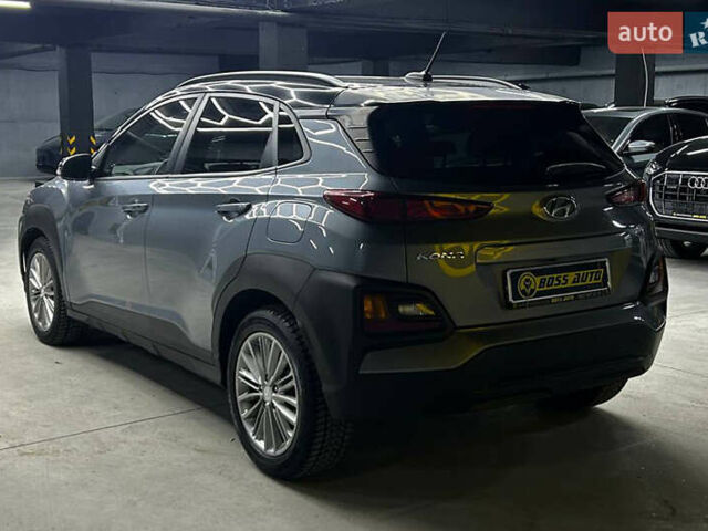 Сірий Хендай Kona, об'ємом двигуна 2 л та пробігом 55 тис. км за 15800 $, фото 3 на Automoto.ua