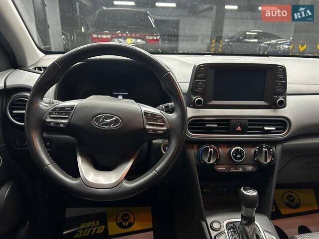 Сірий Хендай Kona, об'ємом двигуна 2 л та пробігом 55 тис. км за 15800 $, фото 13 на Automoto.ua