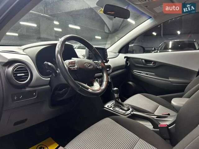 Сірий Хендай Kona, об'ємом двигуна 2 л та пробігом 55 тис. км за 15800 $, фото 9 на Automoto.ua
