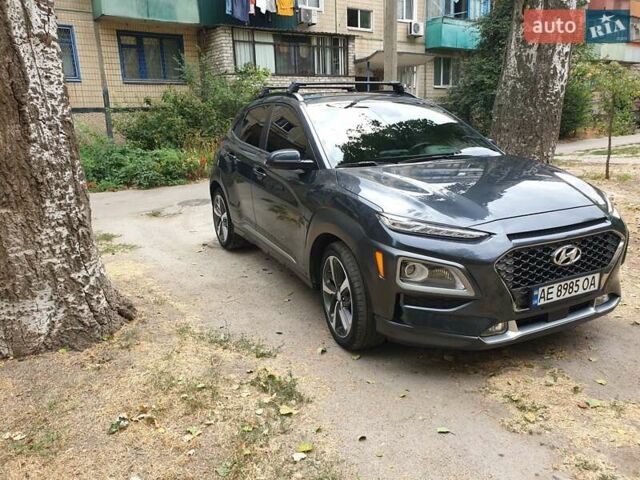 Серый Хендай Kona, объемом двигателя 1.59 л и пробегом 70 тыс. км за 18700 $, фото 2 на Automoto.ua