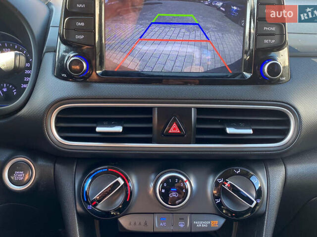 Серый Хендай Kona, объемом двигателя 1.6 л и пробегом 152 тыс. км за 15800 $, фото 13 на Automoto.ua