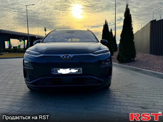 Сірий Хендай Kona, об'ємом двигуна 0.15 л та пробігом 111 тис. км за 17500 $, фото 1 на Automoto.ua