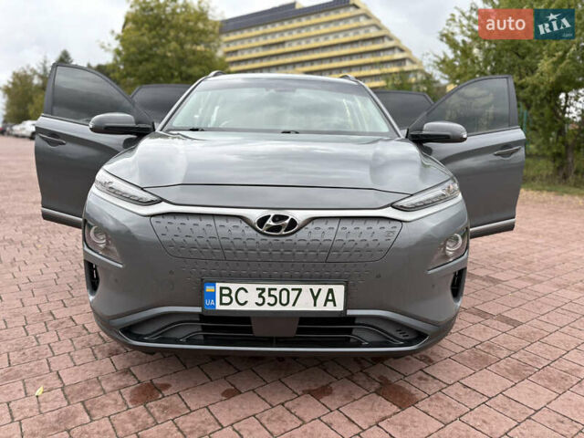 Сірий Хендай Kona, об'ємом двигуна 0 л та пробігом 114 тис. км за 17000 $, фото 37 на Automoto.ua
