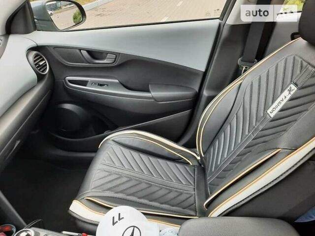 Сірий Хендай Kona, об'ємом двигуна 2 л та пробігом 20 тис. км за 15998 $, фото 16 на Automoto.ua