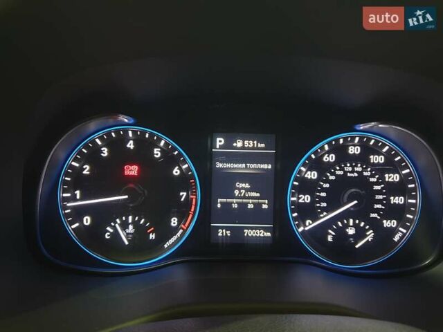 Серый Хендай Kona, объемом двигателя 1.59 л и пробегом 70 тыс. км за 18700 $, фото 7 на Automoto.ua