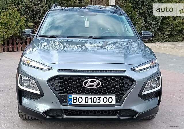 Серый Хендай Kona, объемом двигателя 2 л и пробегом 42 тыс. км за 16850 $, фото 1 на Automoto.ua