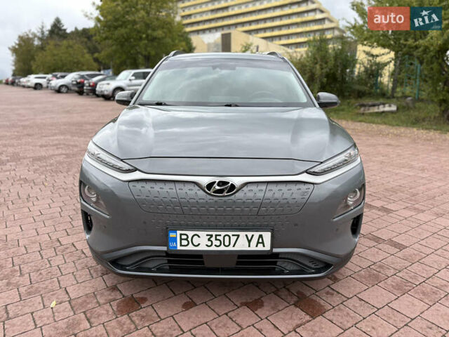 Сірий Хендай Kona, об'ємом двигуна 0 л та пробігом 114 тис. км за 17000 $, фото 32 на Automoto.ua