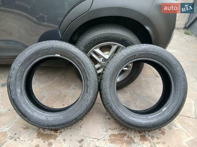 Серый Хендай Kona, объемом двигателя 2 л и пробегом 20 тыс. км за 16000 $, фото 2 на Automoto.ua