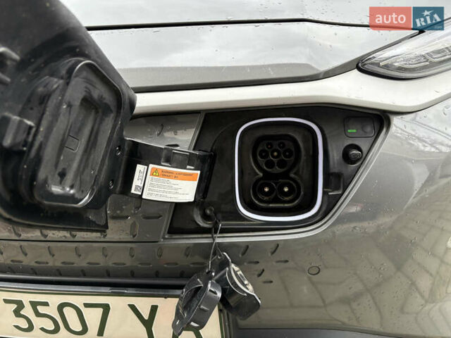 Сірий Хендай Kona, об'ємом двигуна 0 л та пробігом 114 тис. км за 17000 $, фото 1 на Automoto.ua