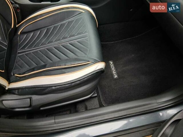 Серый Хендай Kona, объемом двигателя 2 л и пробегом 20 тыс. км за 16000 $, фото 14 на Automoto.ua