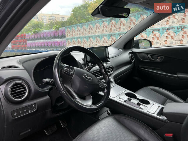 Сірий Хендай Kona, об'ємом двигуна 0 л та пробігом 113 тис. км за 17000 $, фото 21 на Automoto.ua