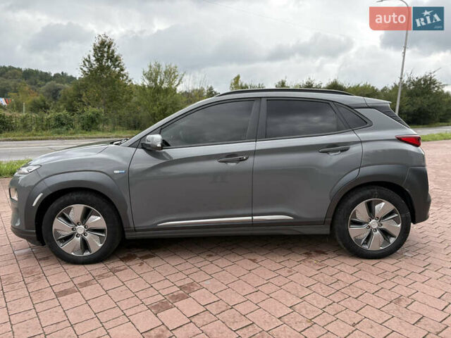Сірий Хендай Kona, об'ємом двигуна 0 л та пробігом 114 тис. км за 17000 $, фото 24 на Automoto.ua