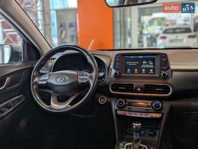 Сірий Хендай Kona, об'ємом двигуна 1.59 л та пробігом 75 тис. км за 15500 $, фото 27 на Automoto.ua