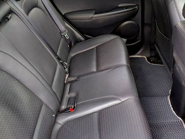 Сірий Хендай Kona, об'ємом двигуна 0 л та пробігом 109 тис. км за 17500 $, фото 5 на Automoto.ua