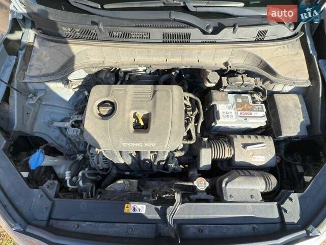 Хендай Kona 2018 в Харькове на Automoto.ua Серый Хендай Kona, объемом двигателя 2 л и пробегом 110 тыс. км за 14500 $, фото 20 на Automoto.ua