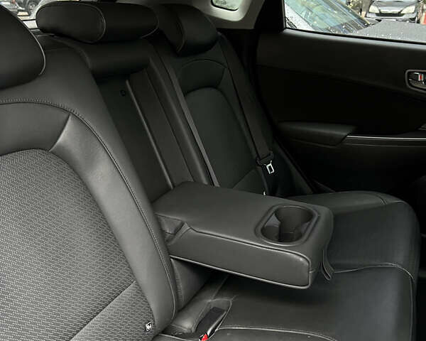 Сірий Хендай Kona, об'ємом двигуна 0 л та пробігом 113 тис. км за 17000 $, фото 29 на Automoto.ua