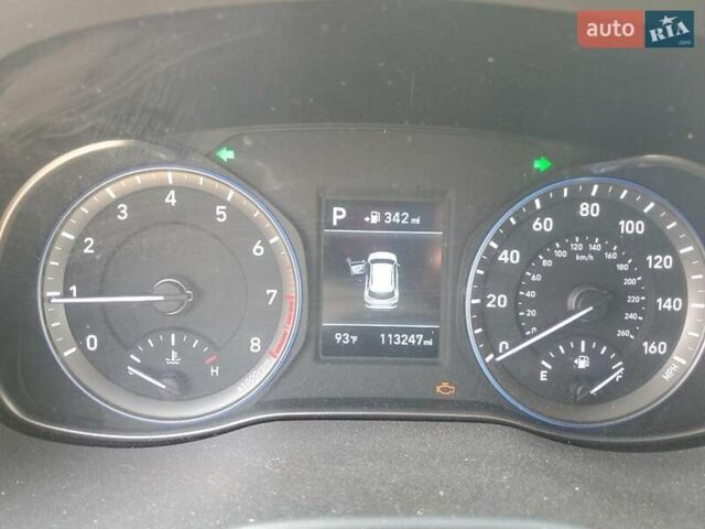 Серый Хендай Kona, объемом двигателя 1.59 л и пробегом 182 тыс. км за 2500 $, фото 8 на Automoto.ua