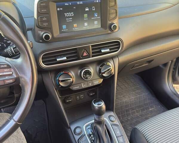 Хендай Kona 2018 в Харькове на Automoto.ua Серый Хендай Kona, объемом двигателя 2 л и пробегом 110 тыс. км за 14500 $, фото 14 на Automoto.ua