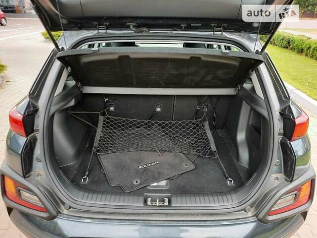Сірий Хендай Kona, об'ємом двигуна 2 л та пробігом 20 тис. км за 15998 $, фото 4 на Automoto.ua