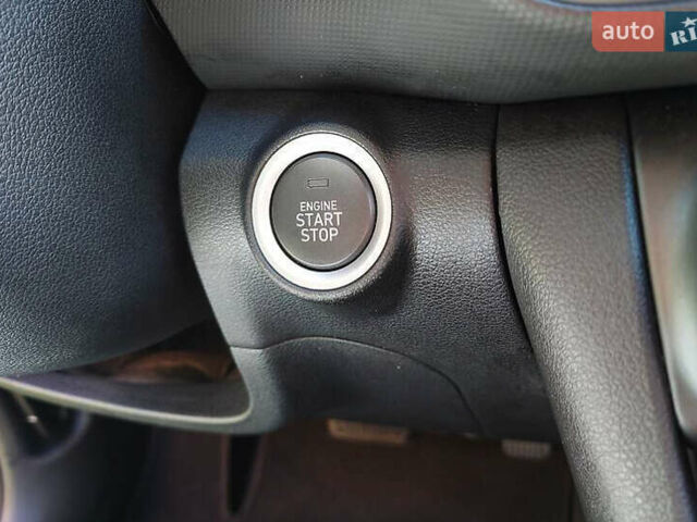 Сірий Хендай Kona, об'ємом двигуна 2 л та пробігом 79 тис. км за 13300 $, фото 11 на Automoto.ua