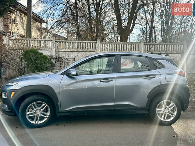 Серый Хендай Kona, объемом двигателя 2 л и пробегом 40 тыс. км за 18000 $, фото 1 на Automoto.ua