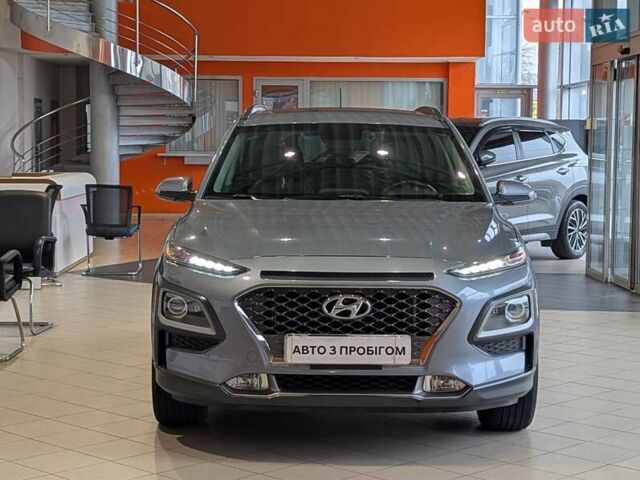 Сірий Хендай Kona, об'ємом двигуна 1.59 л та пробігом 75 тис. км за 15500 $, фото 2 на Automoto.ua