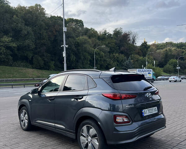 Сірий Хендай Kona, об'ємом двигуна 0 л та пробігом 113 тис. км за 17000 $, фото 17 на Automoto.ua