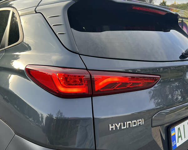 Сірий Хендай Kona, об'ємом двигуна 0 л та пробігом 113 тис. км за 17000 $, фото 6 на Automoto.ua
