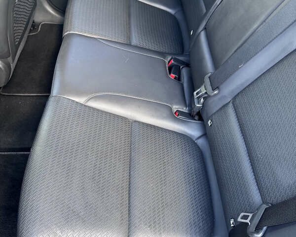 Сірий Хендай Kona, об'ємом двигуна 0 л та пробігом 164 тис. км за 16800 $, фото 27 на Automoto.ua